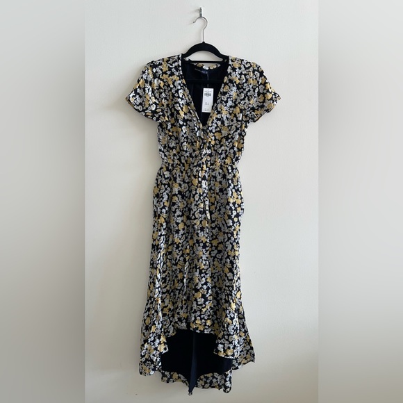 Abercrombie & Fitch Dresses & Skirts - NWT Abercrombie and Fitch Floral High Low Dress